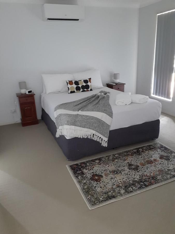 Blk Stays Guest House Deluxe Units Morayfield Dış mekan fotoğraf