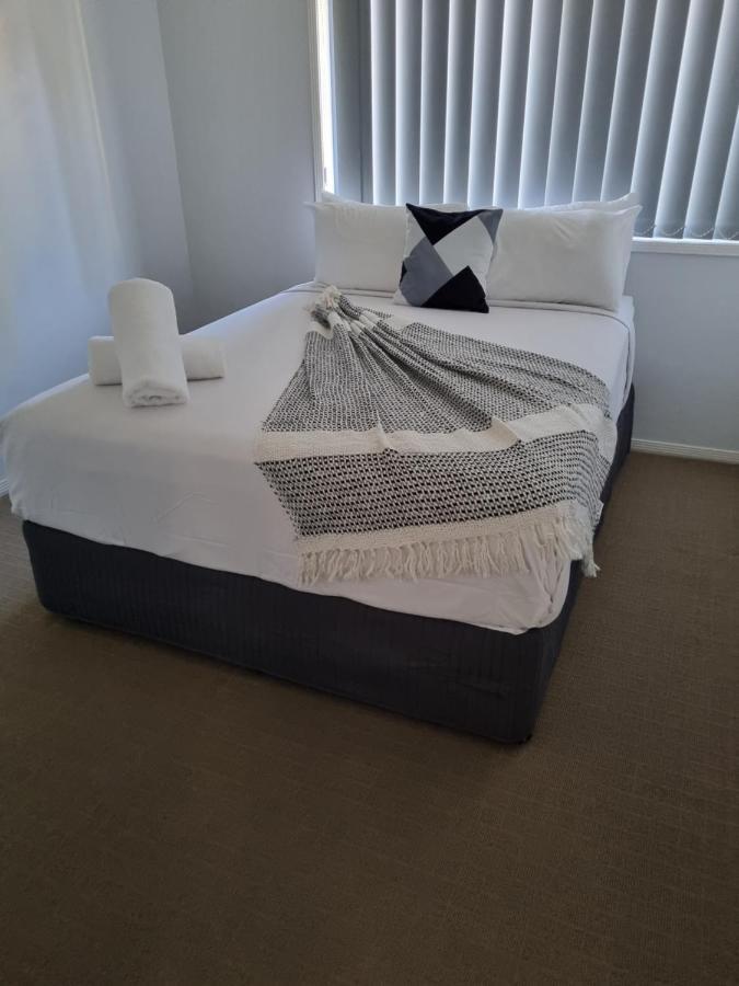 Blk Stays Guest House Deluxe Units Morayfield Dış mekan fotoğraf
