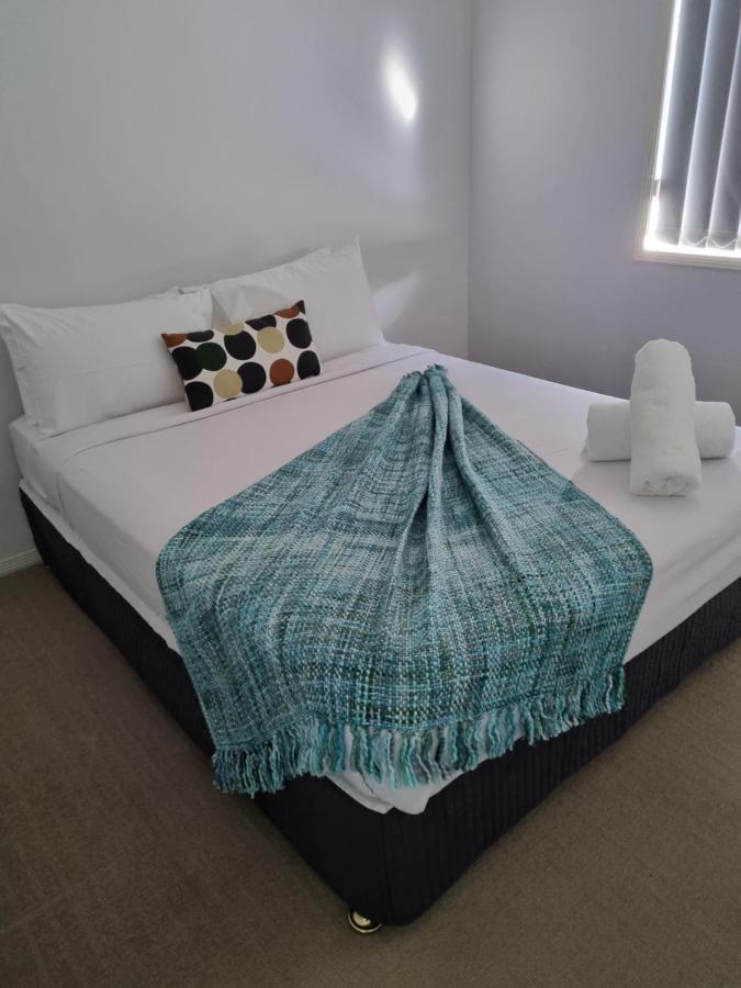 Blk Stays Guest House Deluxe Units Morayfield Dış mekan fotoğraf