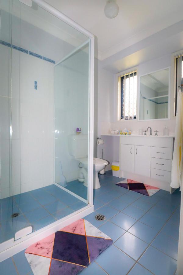 Blk Stays Guest House Deluxe Units Morayfield Dış mekan fotoğraf